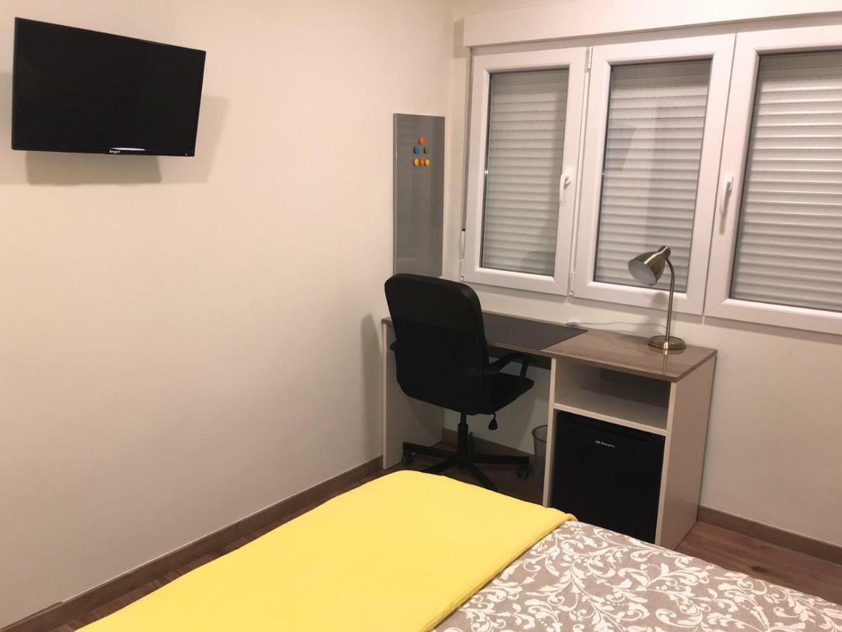Residencia Compostela 2 Bed & Breakfast Santiago de Compostela Dış mekan fotoğraf
