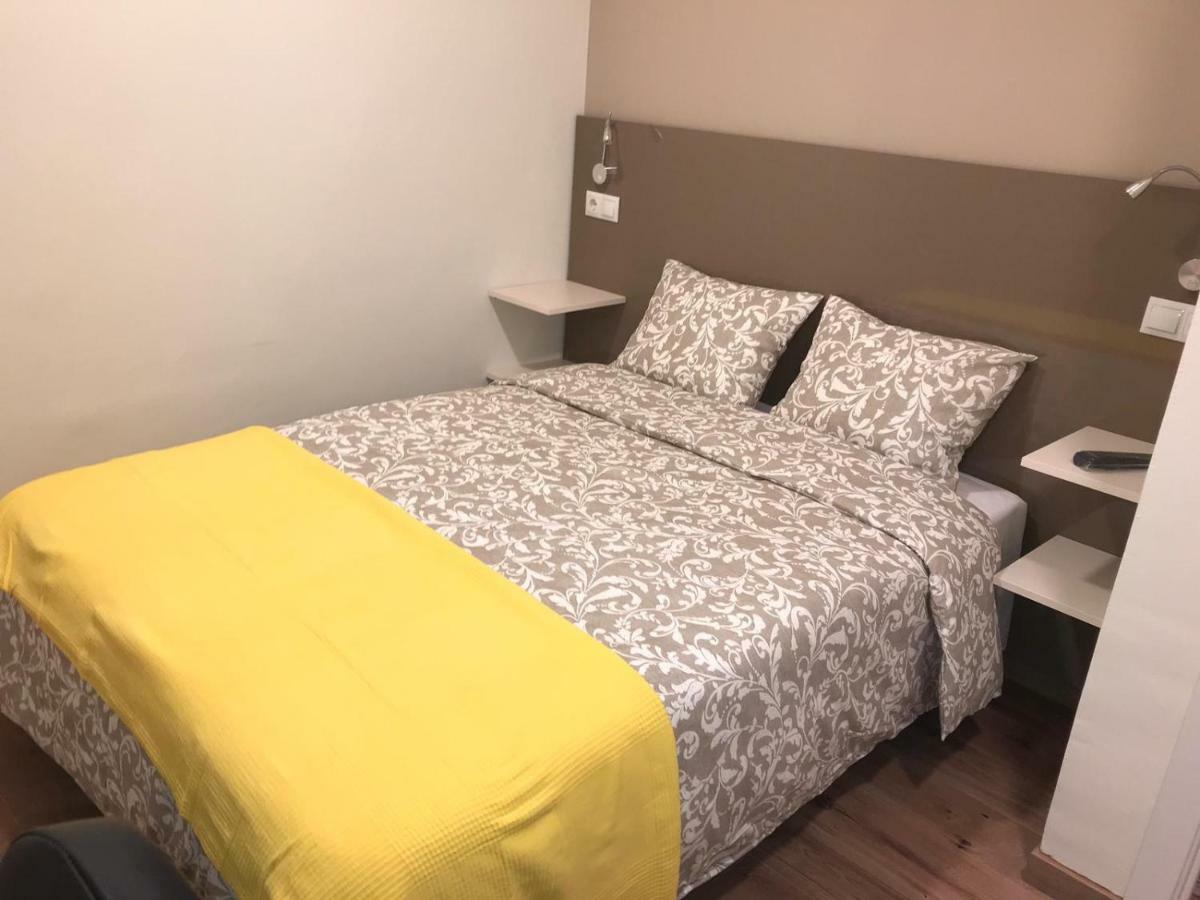 Residencia Compostela 2 Bed & Breakfast Santiago de Compostela Dış mekan fotoğraf